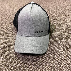 Oakley Snapback Baseball Cap